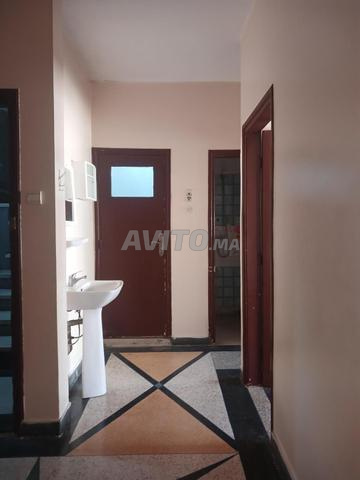 Beau studio vide n° 002 - 2