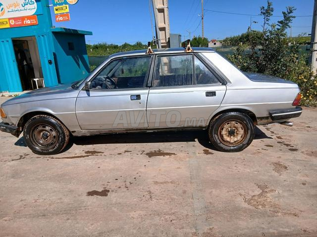 Peugeot 305 Diesel Manuelle 1987 à Settat - 2
