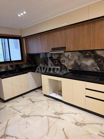 شقة 150 متر مربع للإيجار – مقابل The View الرباط - 2