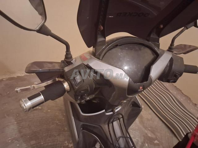 Moto à vendre d'occasion - 2