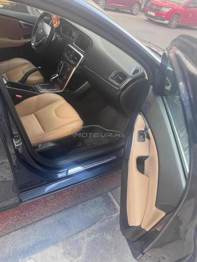 Volvo V40 Diesel Automatique 2019 à Casablanca