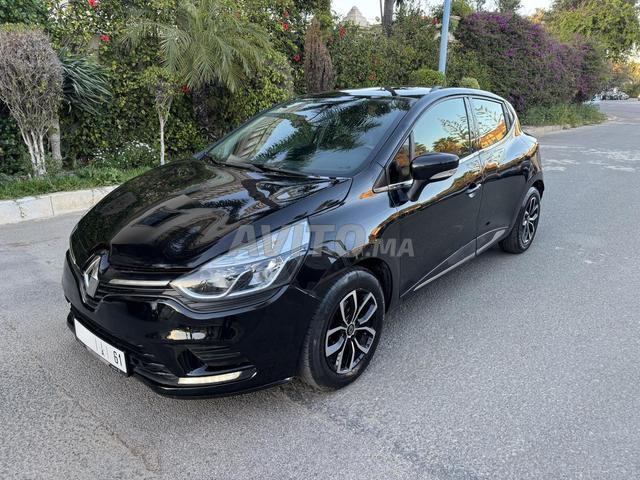 Clio 4 particulier tt options en excellent état