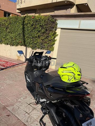 Yamaha TMAX 560 - 2