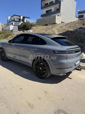 Porsche Cayenne Hybride Automatique 2024 à Tanger