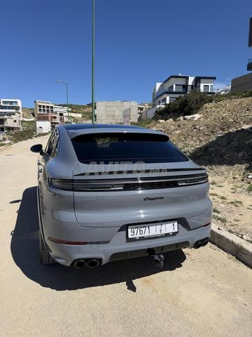 Porsche Cayenne Hybride Automatique 2024 à Tanger - 2