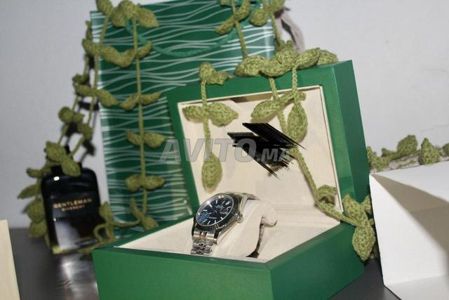 ساعة فاخرة بصندوق - 2