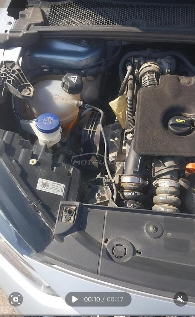 voiture en excellent état 