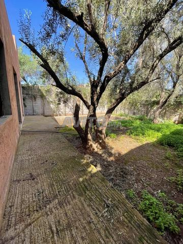 فيلا شبه مكتملة 460 م² للبيع بئر مدخل خاص - 2