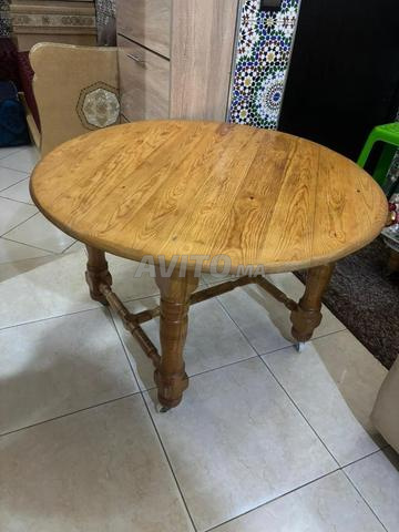 طاولة خشبية - 2