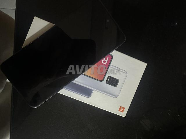 هاتف Redmi Note 9 Pro بحالة ممتازة للبيع