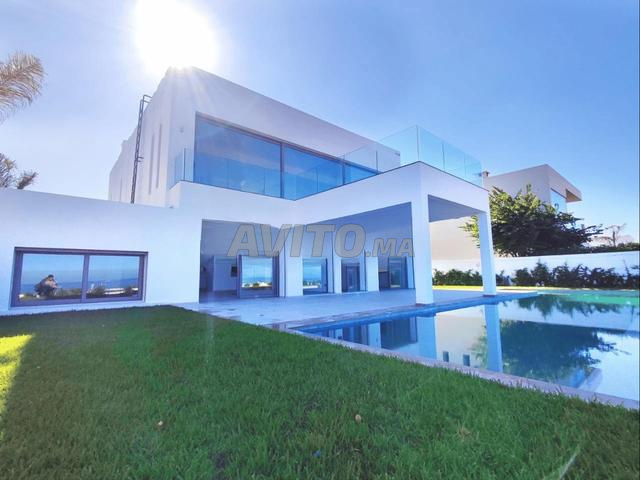 Villa Vide à Ain Diab pour location