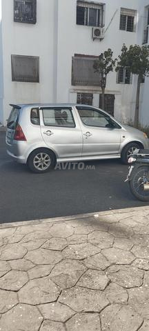 DAIHATSU EN BON ÉTAT À VENDRE - 2