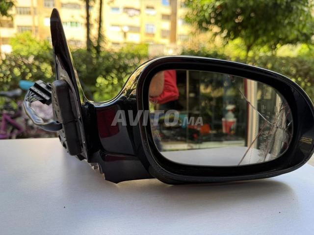 مرآة جانبية يمنى مرسيدس CLK W209
