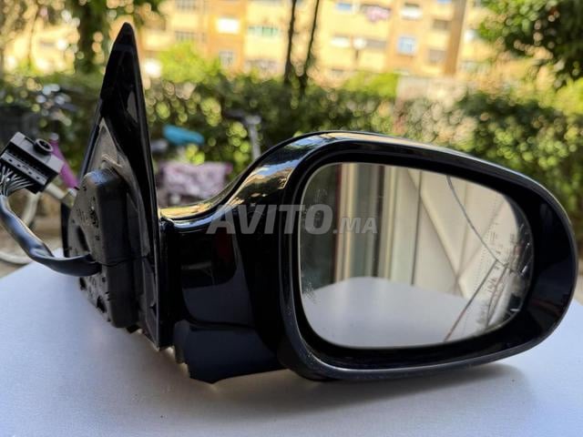 مرآة جانبية يمنى مرسيدس CLK W209