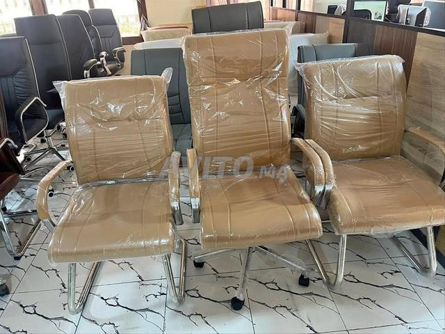 Chaises importées aux designs modernes 📢