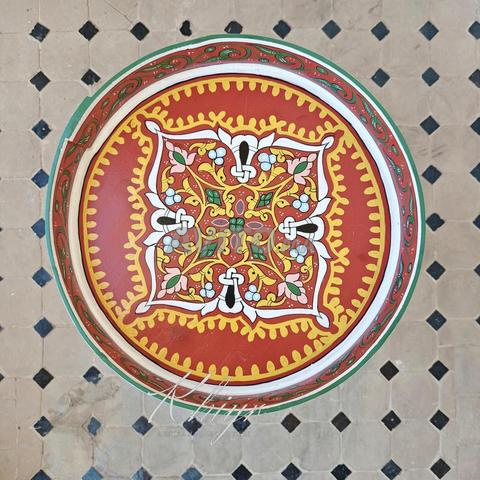 طاولة حمراء صغيرة خشبية زواق - 2