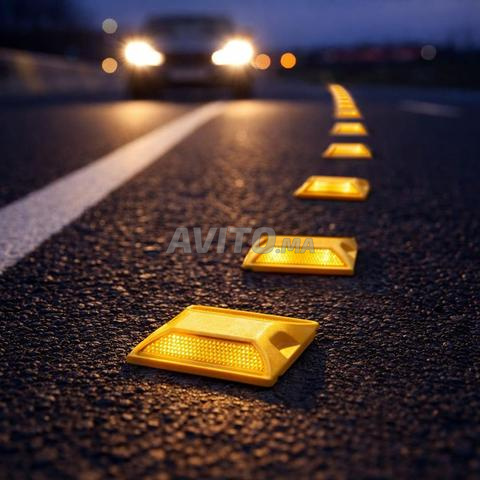 PLOT ROUTIER RÉFLÉCHISSANT JAUNE - 2