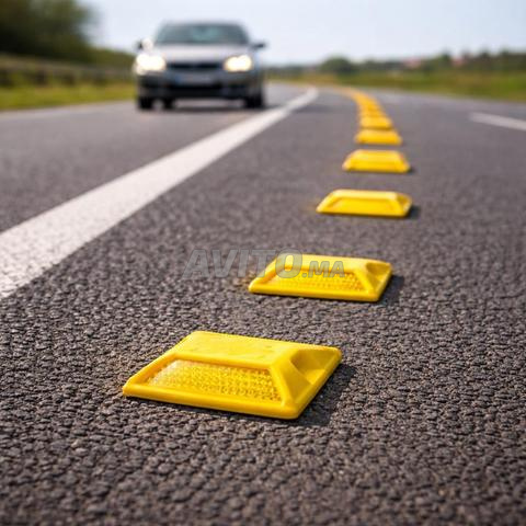 PLOT ROUTIER RÉFLÉCHISSANT JAUNE