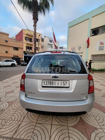 Kia Carens - 2