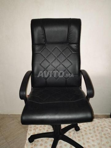 طاولة مكتب وكرسي دوار - 2