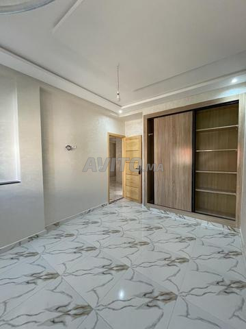 شقة في الطابق الثاني مع درج خاص - 2