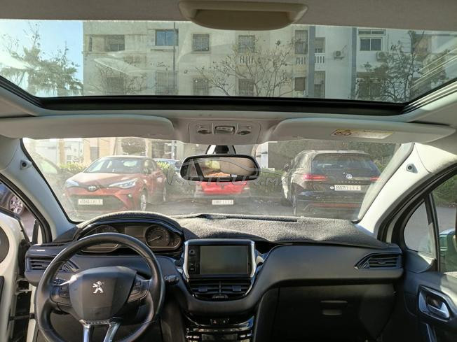 Peugeot 208 Diesel white edition 2017 à Rabat