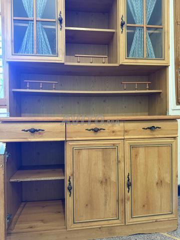 Armoire en bois massif – Design classique - 2