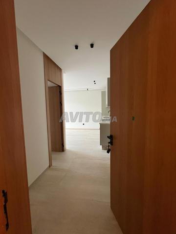 Studio neuf à louer Oasis - image 3