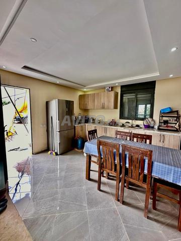 مزرعة مرخصة للبيع