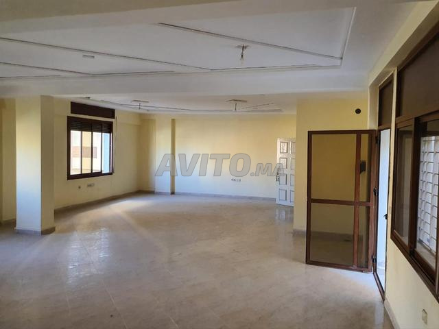 À LOUER BUREAU DE 67 M² AU CENTRE D’OUJDA
