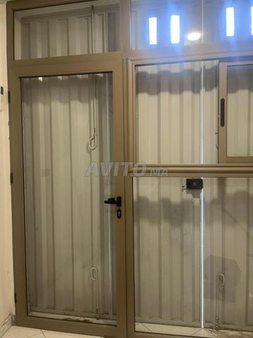 Vitrine pour magasin - 2