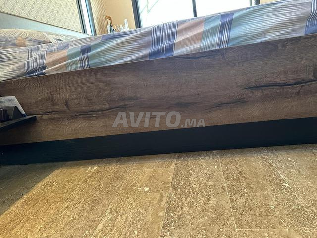 سرير مزدوج مع مرتبة وقاعدة سرير - 2