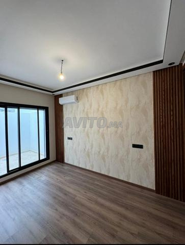 Studio Vide à Louer Quartier Des Hôpitaux - 2