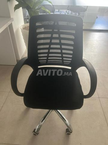 25 chaises en très bonne état - 2