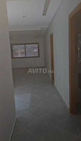 Appartement vide à louer au rond-point Al Aouina