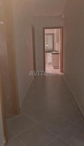 Appartement vide à louer au rond-point Al Aouina - 2