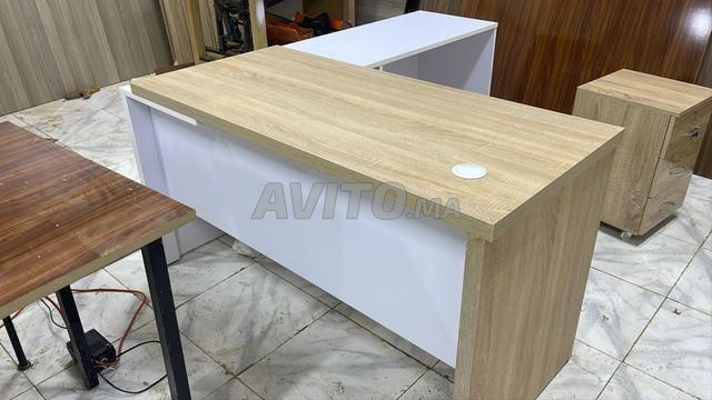 Bureau de direction avec retour et caisson