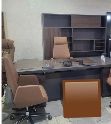 حزمة كرسي رئيس وكرسيين للزوار - 2