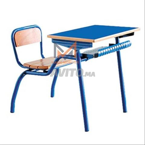 Pupitre scolaire individuel avec casier perforé