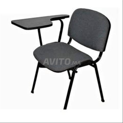 Chaise ISO avec tablette à bon prix