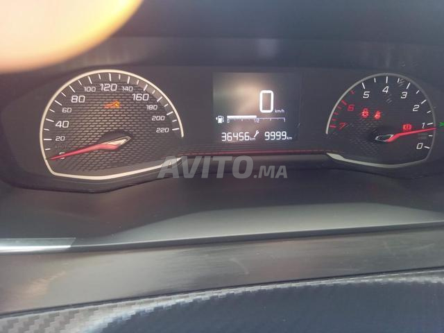Peugeot 208 Diesel Manuelle 2020 à Casablanca - 2