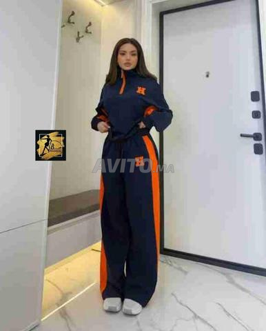 طقم رياضي نسائي عصري - 2