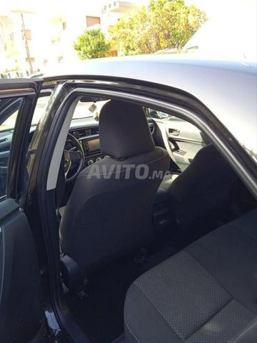 تويوتا كورولا ديزل مانويل 2015 بالدار البيضاء - 2