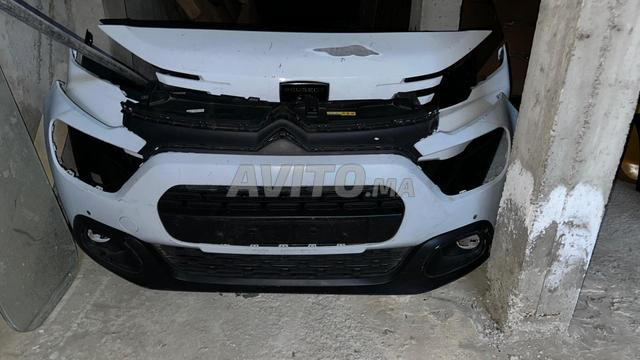 Pare-choc Dacia Docker Stepway modèle 2022 et Fiat 500 - 2