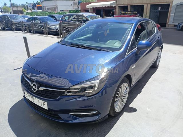 Opel Astra Diesel Automatique 2021 à Casablanca