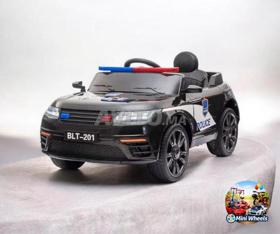 VOITURE ÉLECTRIQUE POLICE 12V ENFANT NEUF