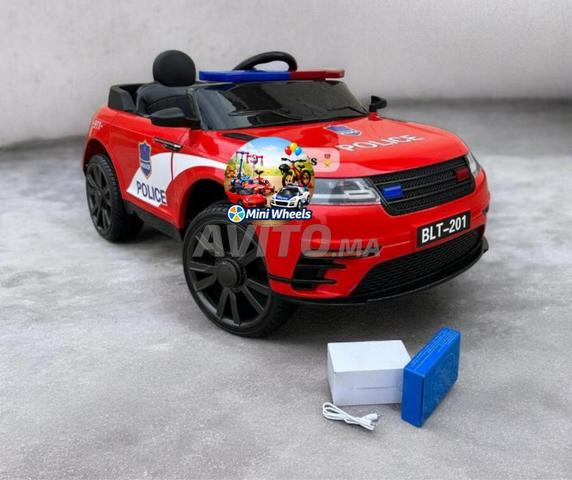 VOITURE ÉLECTRIQUE POLICE 12V ENFANT NEUF - 2