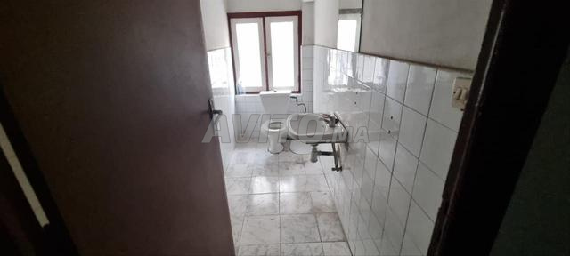 Local à louer 347m dépôt usine commerce - 2