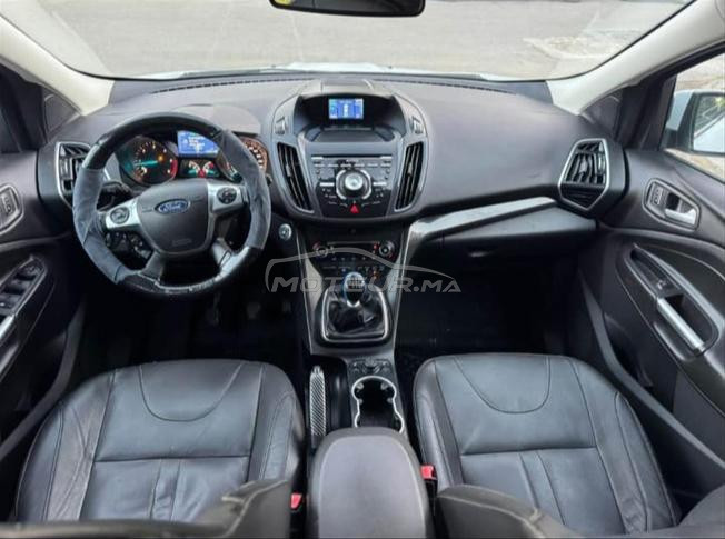 ford kuga titanuim 