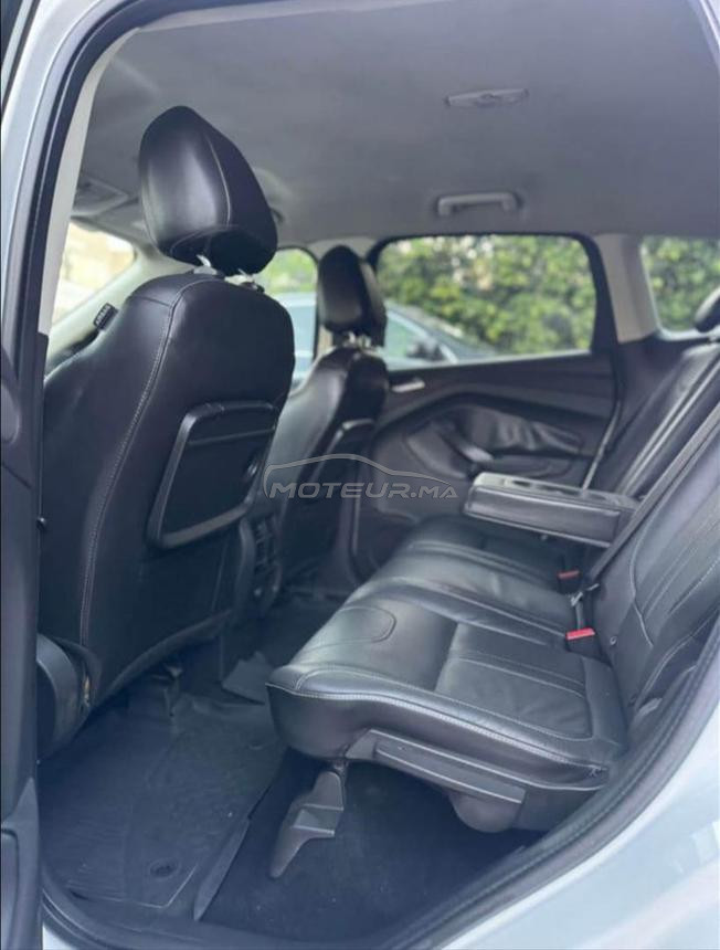 ford kuga titanuim 